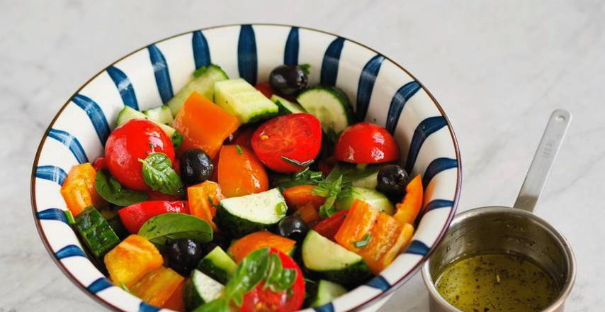 Греческий салат с морепродуктами