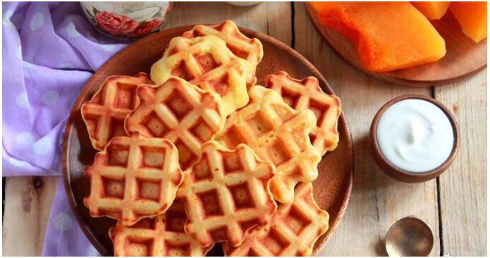 Вафли из кукурузной муки в вафельнице