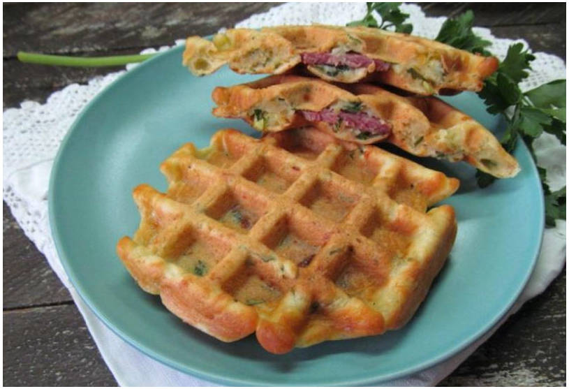 Вафли с ветчиной и сыром