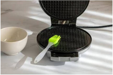 Вафли с вареной сгущенкой