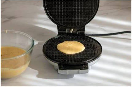 Вафли с вареной сгущенкой