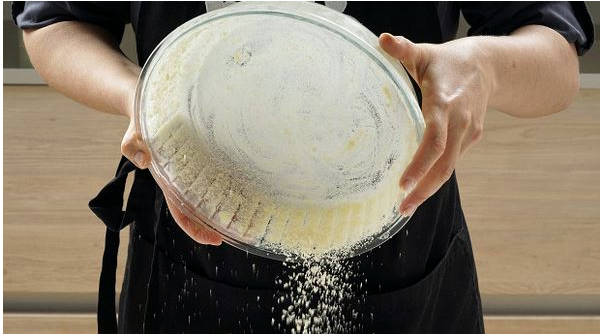 Пирог из миндальной муки с яблоками