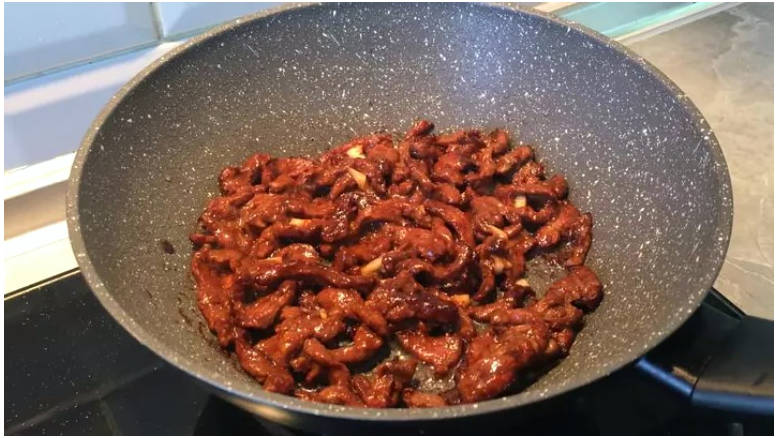 Горячий салат с мясом