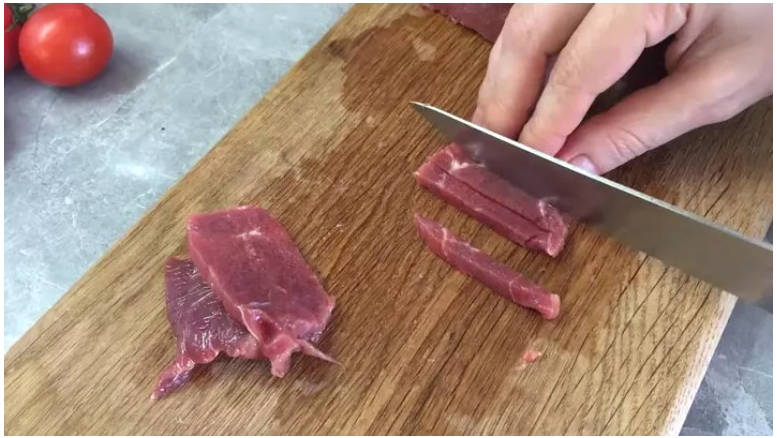 Горячий салат с мясом