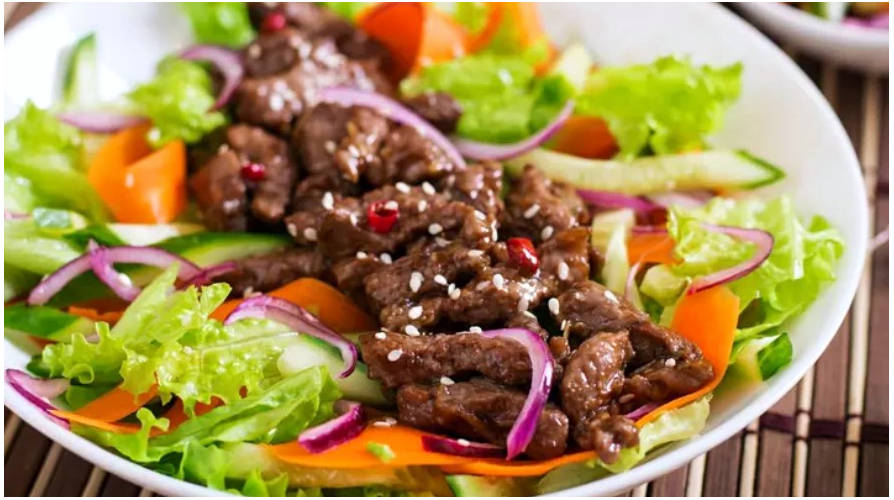 Горячий салат с мясом