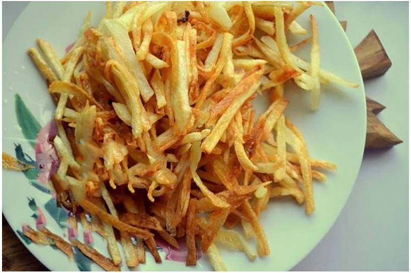 Салат «Гнездо глухаря» с курицей и грибами