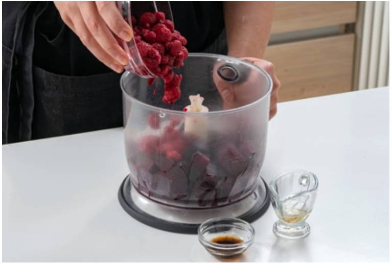 Свекольные вафли в вафельнице