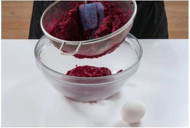 Свекольные вафли в вафельнице