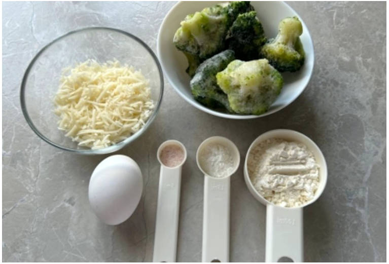 Вафли из брокколи в вафельнице