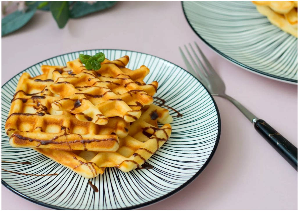 Вафли на кокосовом молоке в вафельнице