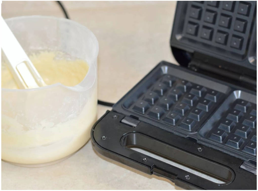 Вафли на кокосовом молоке в вафельнице