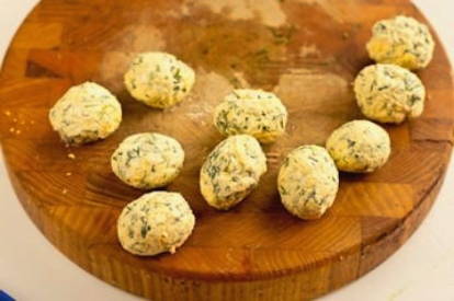 Классический салат «Гнездо глухаря» с курицей