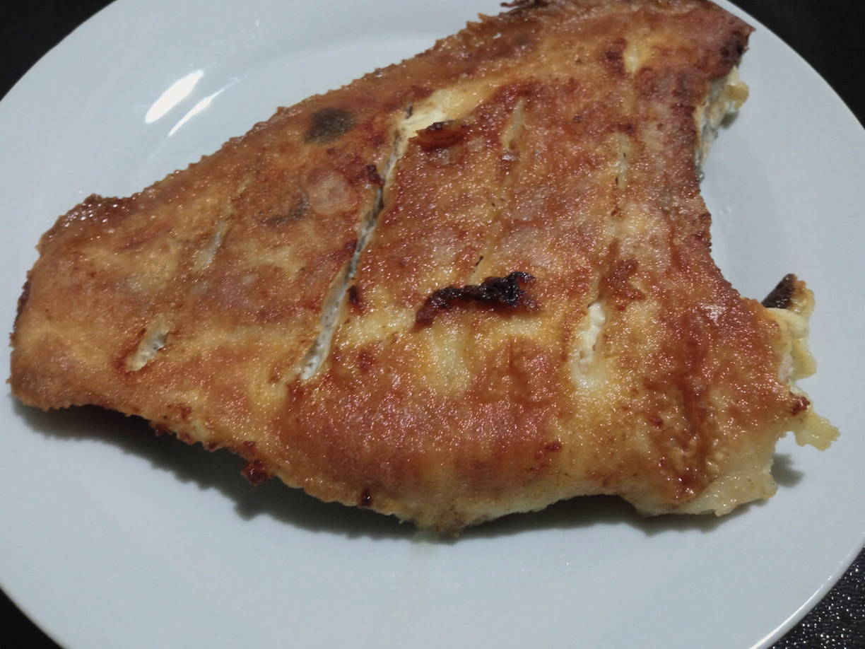 Жареная камбала целиком на сковороде