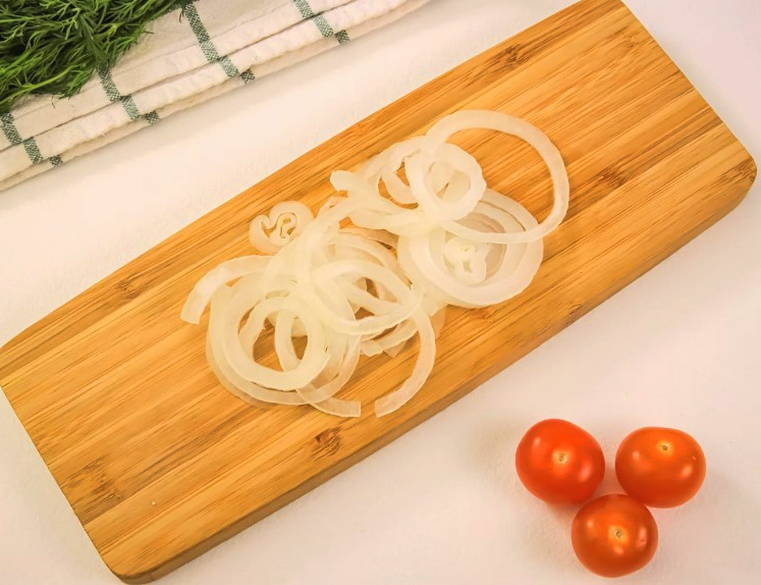 Греческий салат с бальзамическим соусом