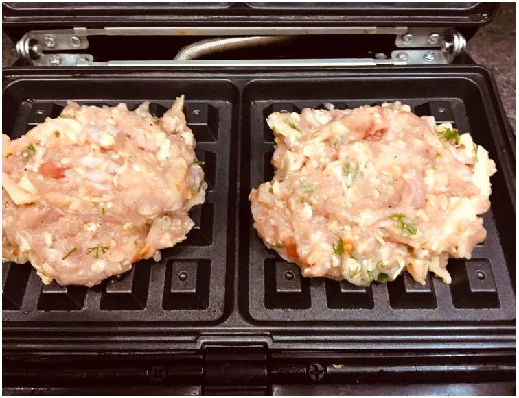 Куриные вафли в вафельнице