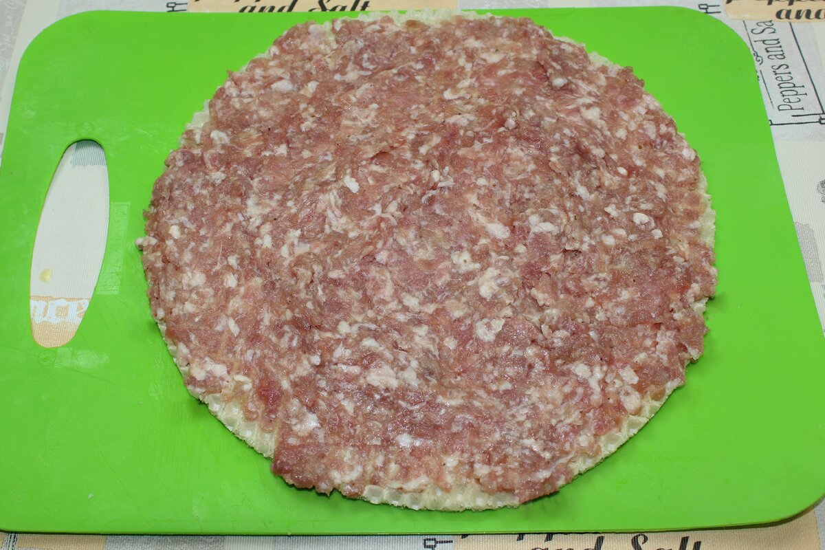 Вафли с фаршем на сковороде