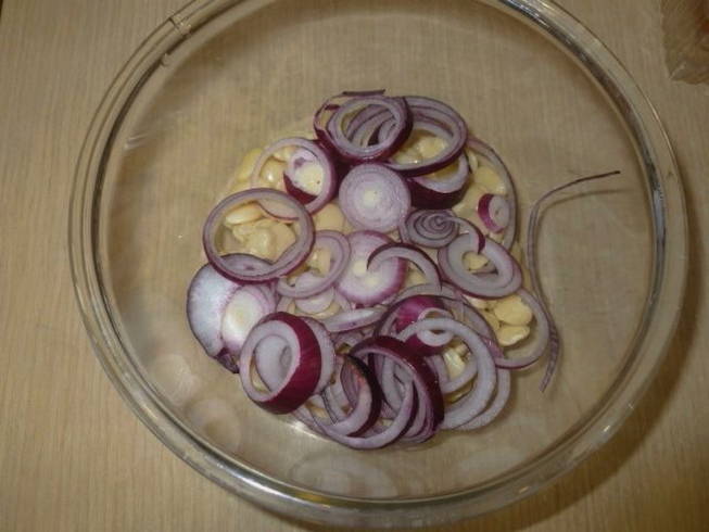 Итальянский салат с фасолью