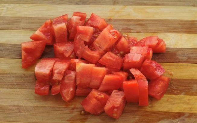 Салат «Изумрудная россыпь» с киви и курицей