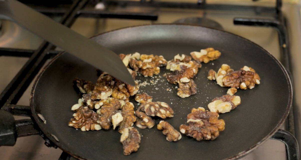 Грузинский салат «Тбилиси» с говядиной