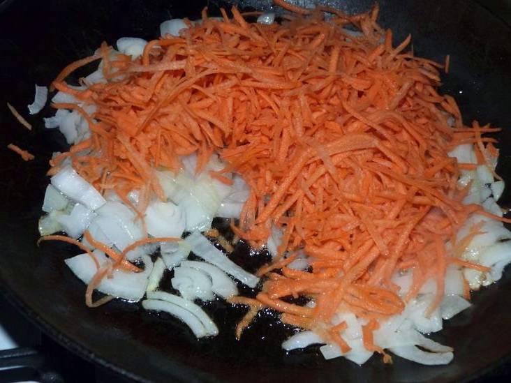 Куриные желудки в скороварке