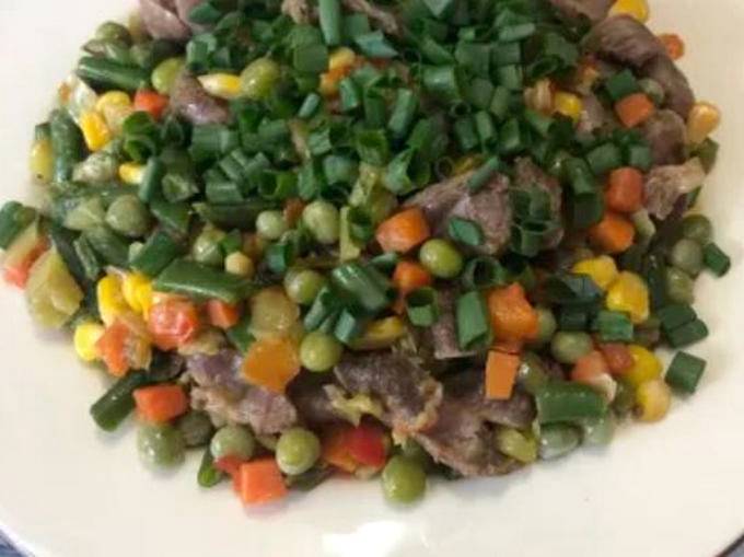 Куриные желудки с овощами