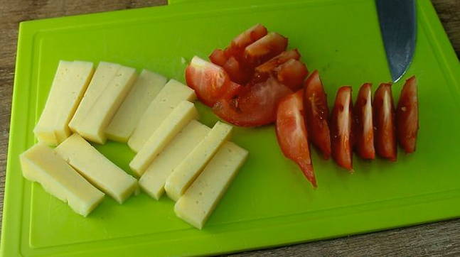 Куриные рулетики с сыром и зеленью