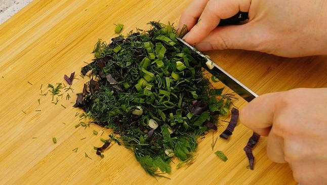 Итальянский салат с макаронами и колбасой