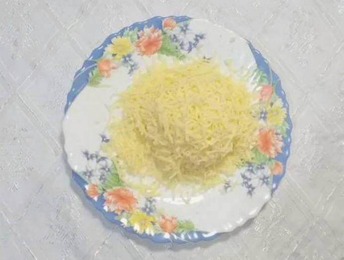 Куриные рулетики с начинкой в духовке
