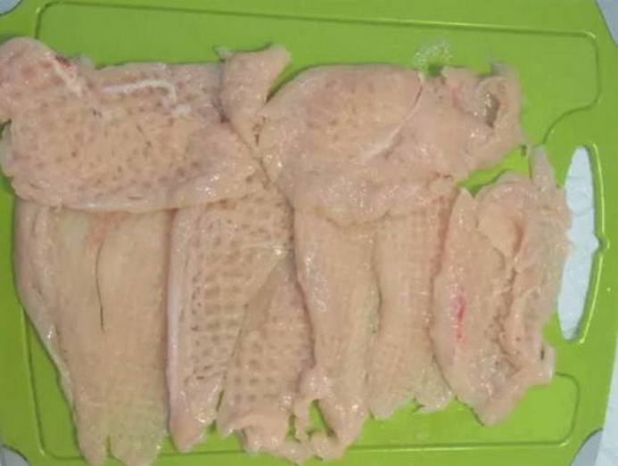Куриные рулетики с начинкой в духовке