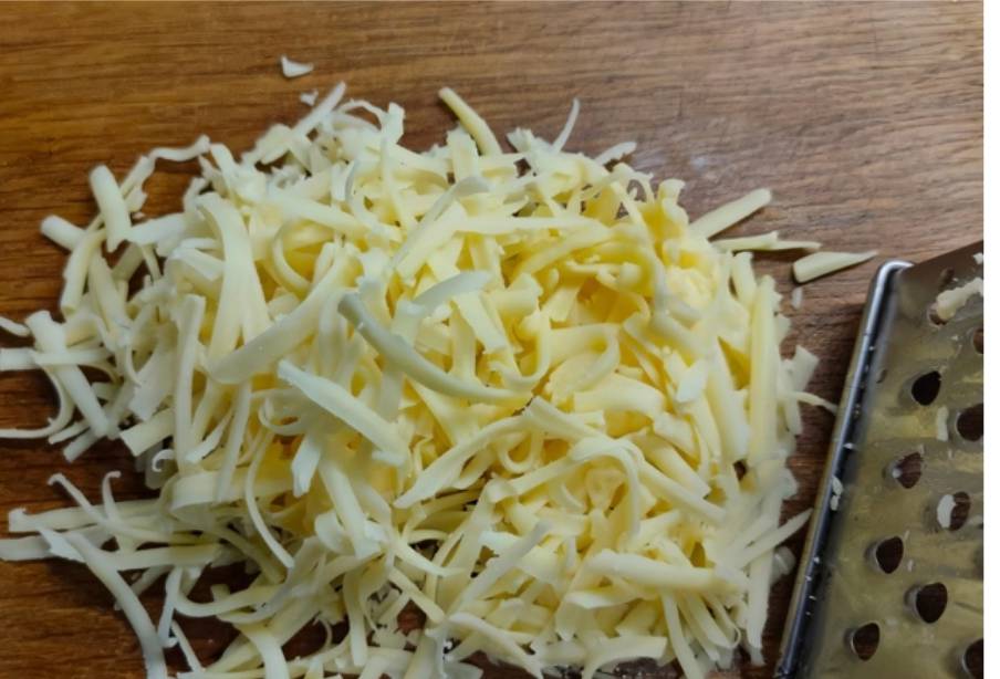 Крабовый салат с помидорами и перцем