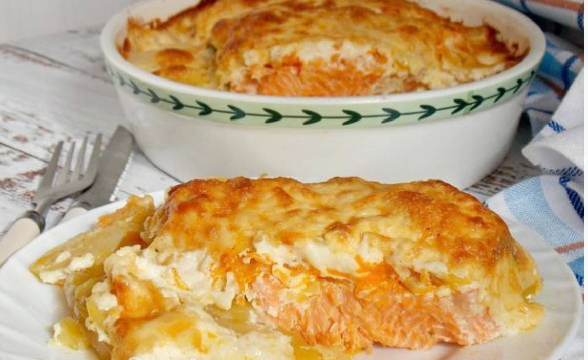 Форель с овощами и картофелем в духовке