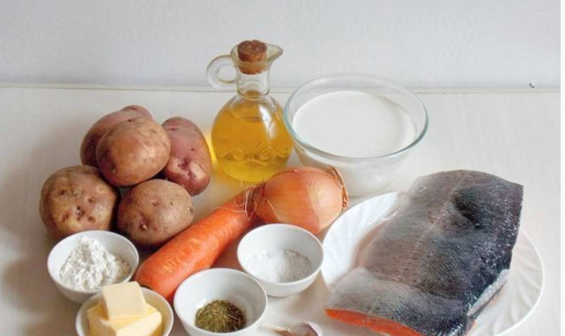 Форель с овощами и картофелем в духовке