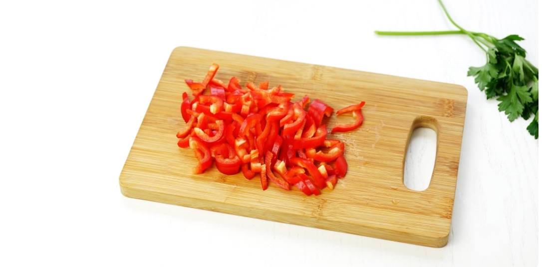 Грузинский салат с фасолью и говядиной