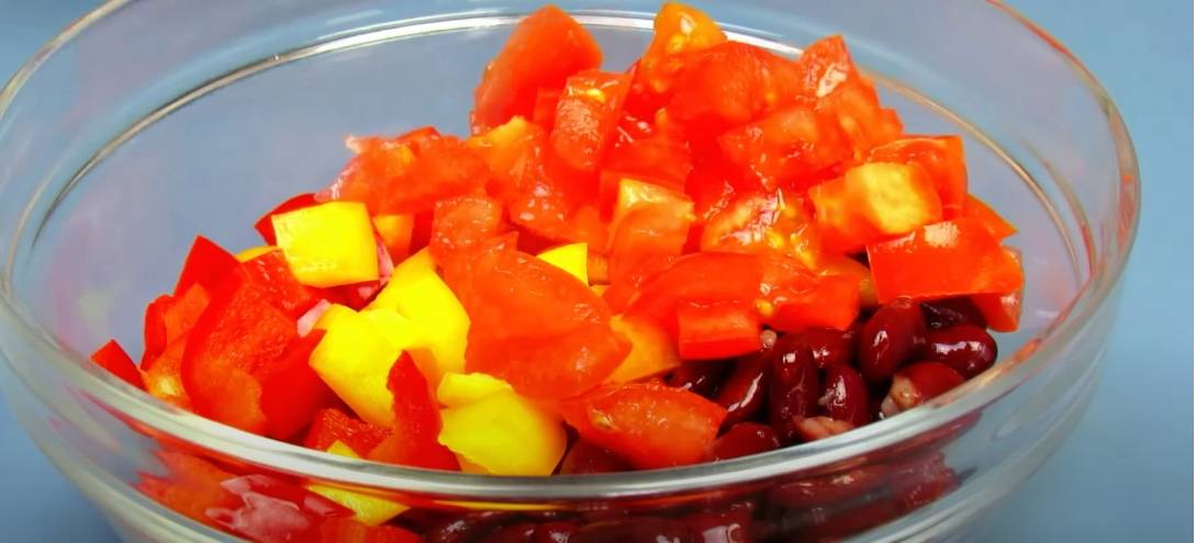Грузинский салат с фасолью без мяса