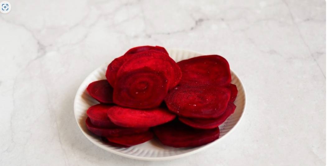 Грузинский салат со свеклой и капустой