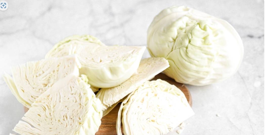 Грузинский салат со свеклой и капустой