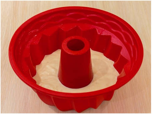 Шарлотка из 5 яиц с яблоками