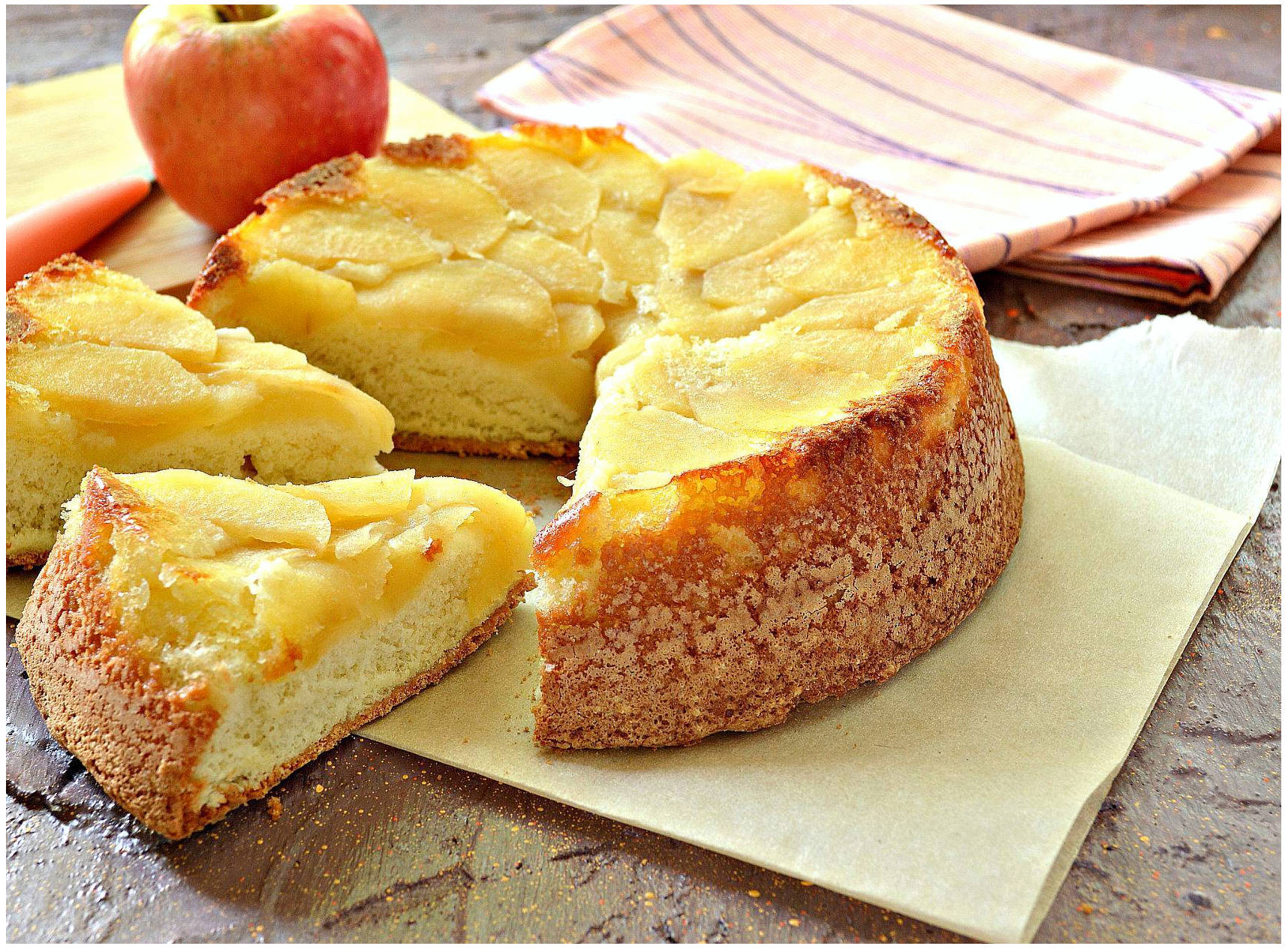 Заливная шарлотка с яблоками в духовке