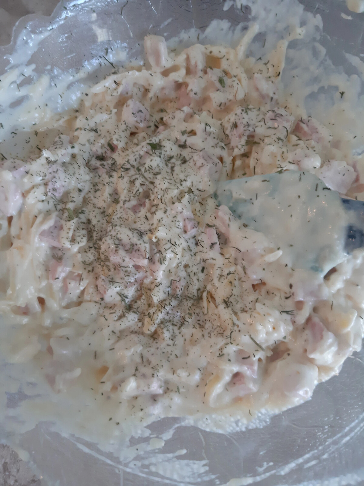 Вафли с сыром и колбасой в вафельнице