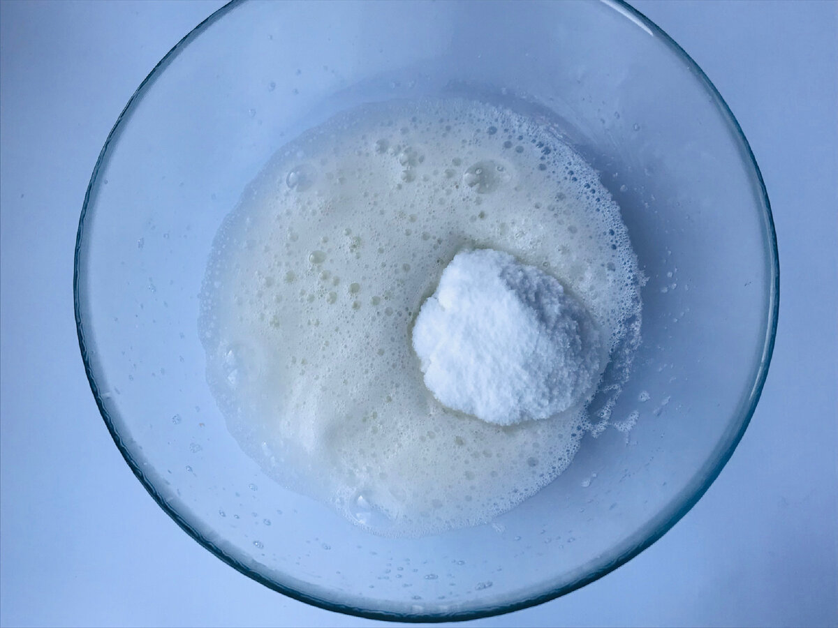 Шарлотка из овсяной муки с яблоками