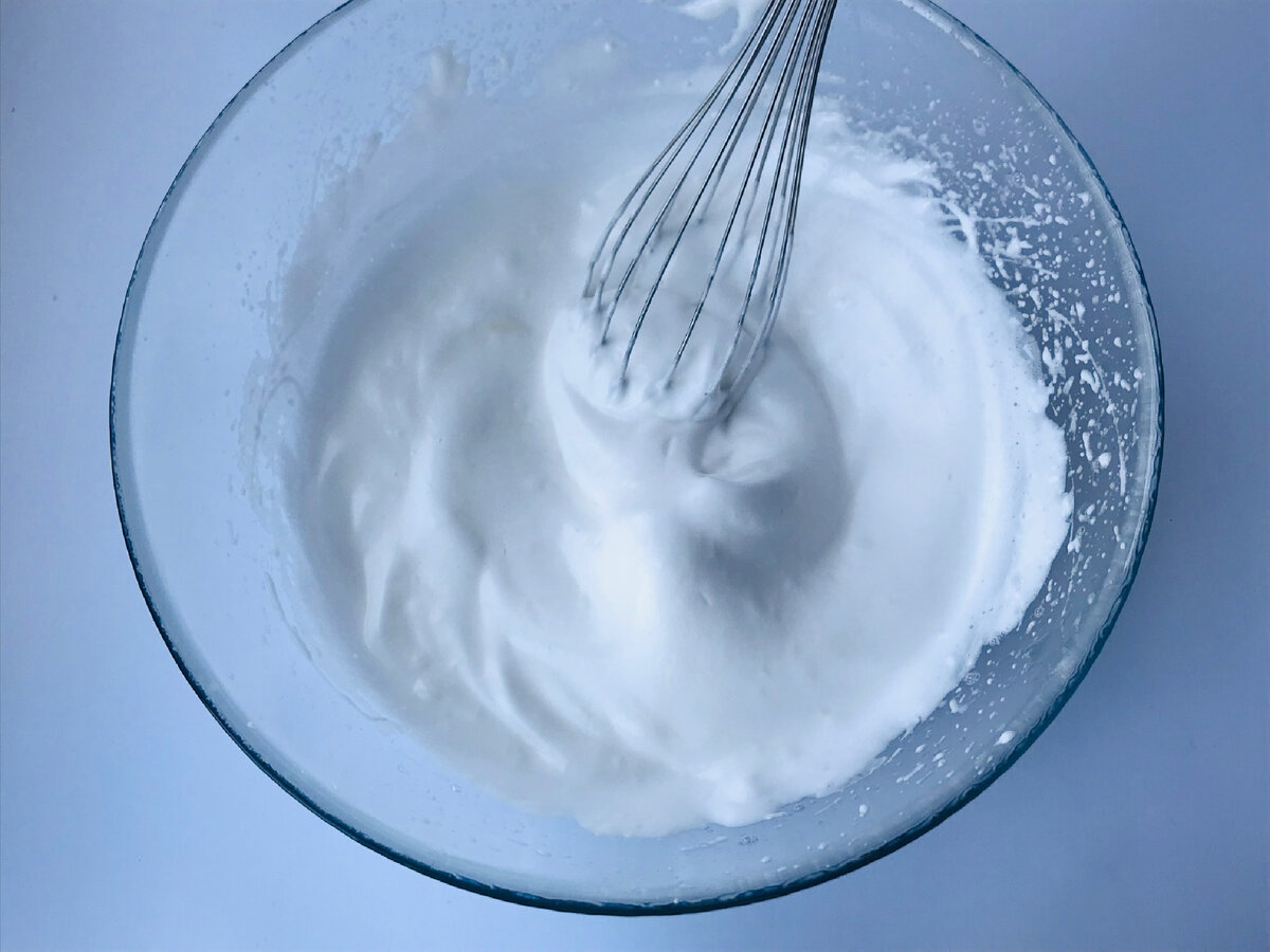 Шарлотка из овсяной муки с яблоками