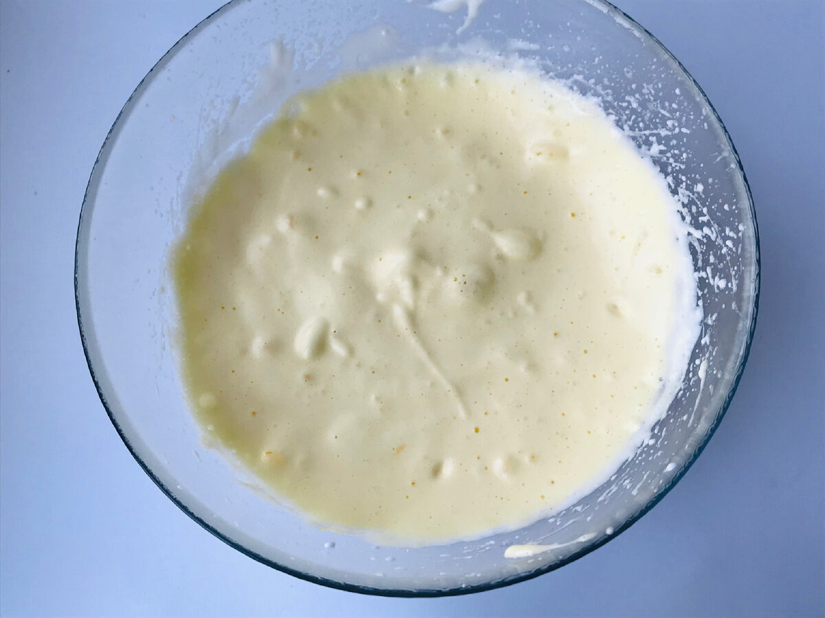Шарлотка из овсяной муки с яблоками