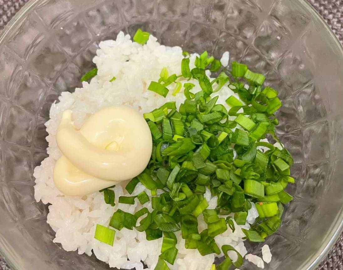 Крабовый салат слоями с кукурузой