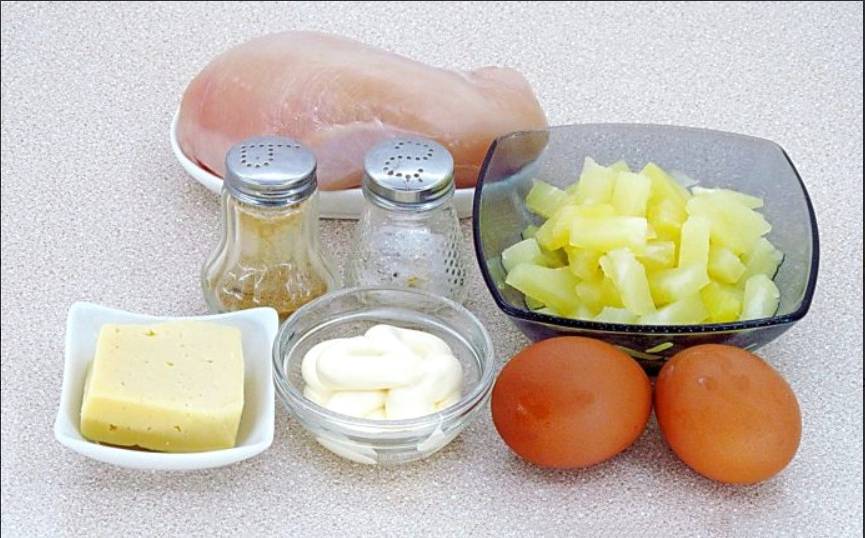 Салат с ананасом «Дамский каприз»