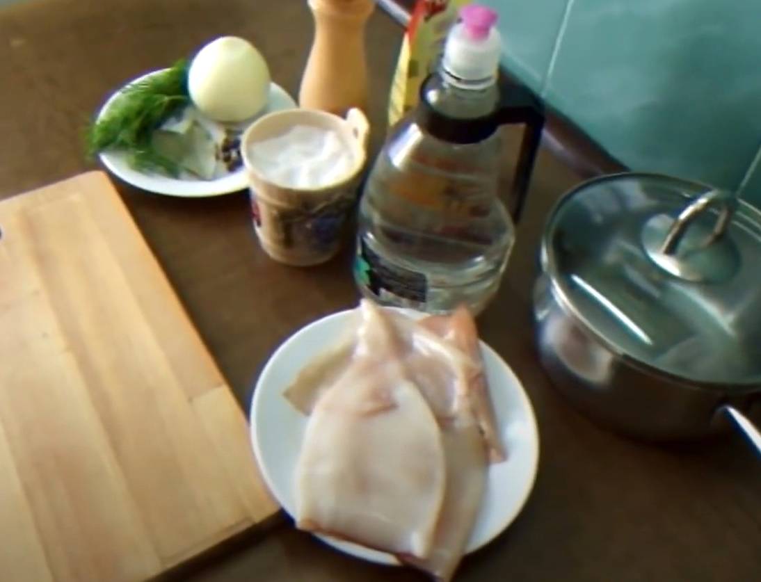 Дальневосточный салат с кальмарами