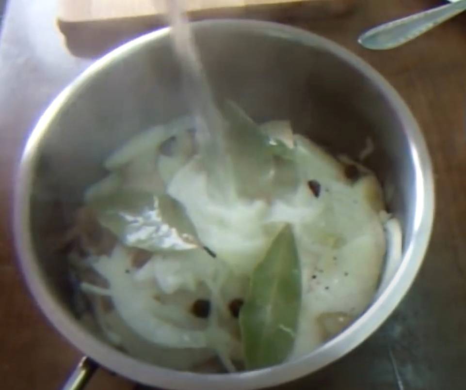 Дальневосточный салат с кальмарами