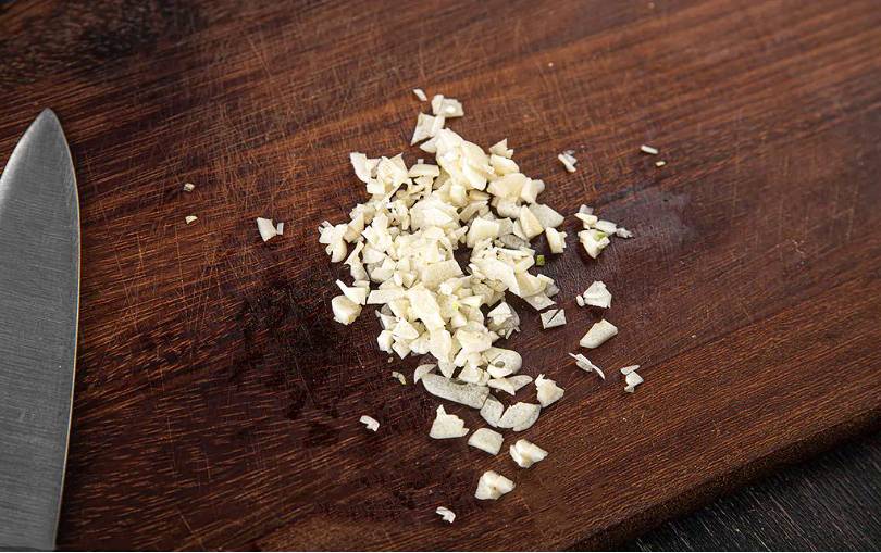 Грузинский салат с говядиной и болгарским перцем без майонеза