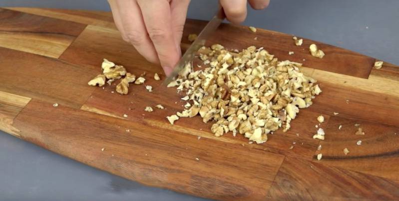 Грузинский салат с говядиной и болгарским перцем