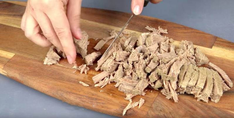 Грузинский салат с говядиной и болгарским перцем