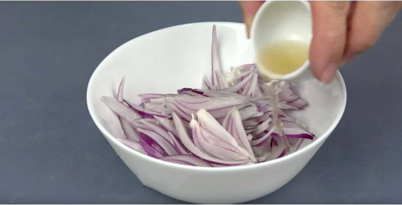 Грузинский салат с говядиной и болгарским перцем